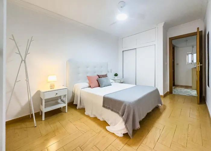 Apartment Yate Iv